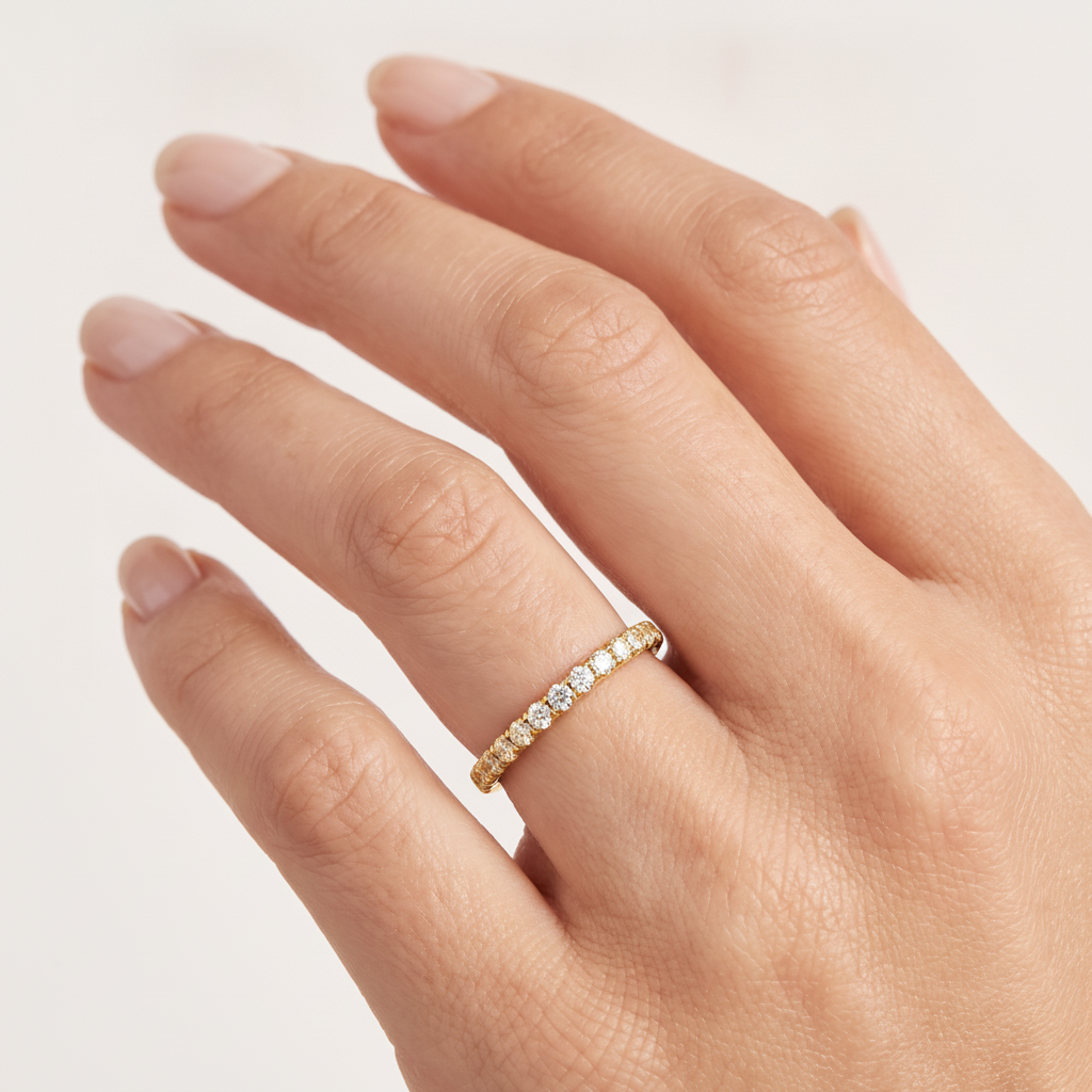 _lifestyle_image@SKU:W1097-NADR00230004Y #metal_14k-yellow-gold+origin_lab-grown+quality_ef-vs2+