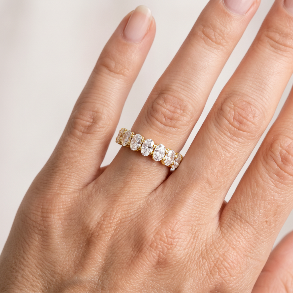 _lifestyle_image@SKU:W3534-NADO01000004Y #metal_14k-yellow-gold+origin_lab-grown+quality_ef-vs2+