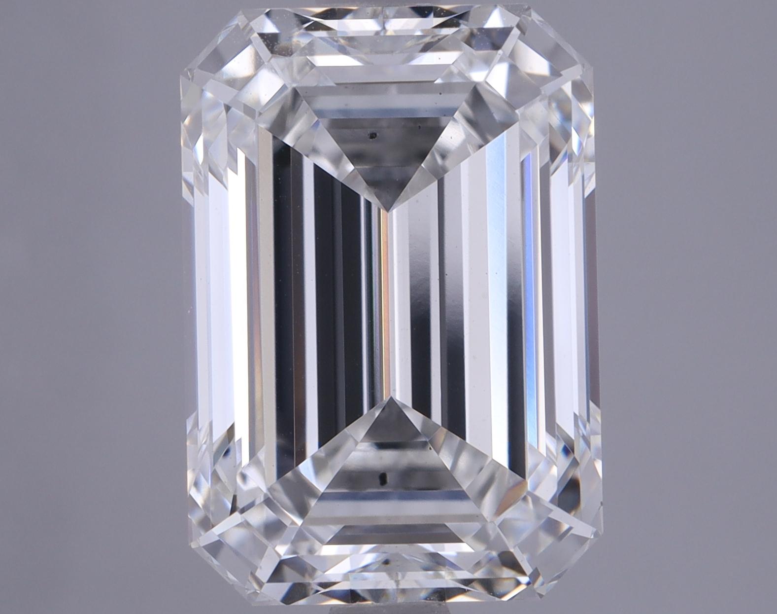 4.94 Carat Emerald Shaped Ideal Cut VS2 IGI Certified Lab Grown Diamond