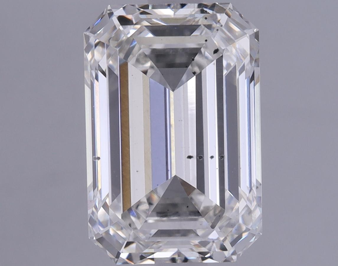2.67 Carat Emerald Shaped Excellent Cut SI1 IGI Certified Lab Grown Diamond