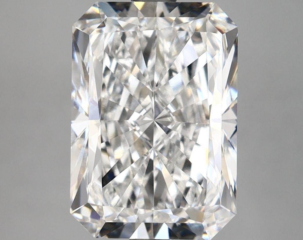 4.17 Carat Radiant Shaped Ideal Cut VVS2 IGI Certified Lab Grown Diamond