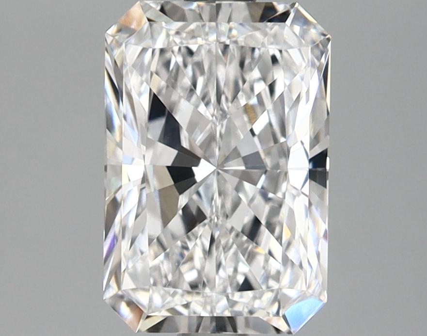 2.1 Carat Radiant Shaped Ideal Cut VVS2 IGI Certified Lab Grown Diamond