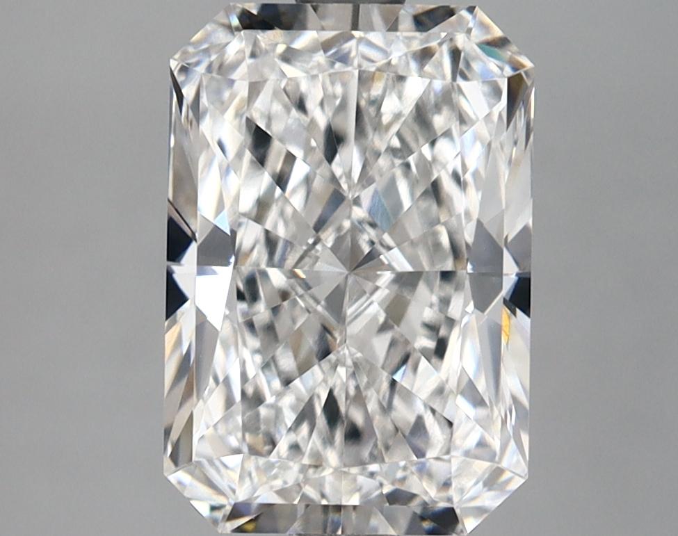 3.04 Carat Radiant Shaped Ideal Cut VVS2 IGI Certified Lab Grown Diamond