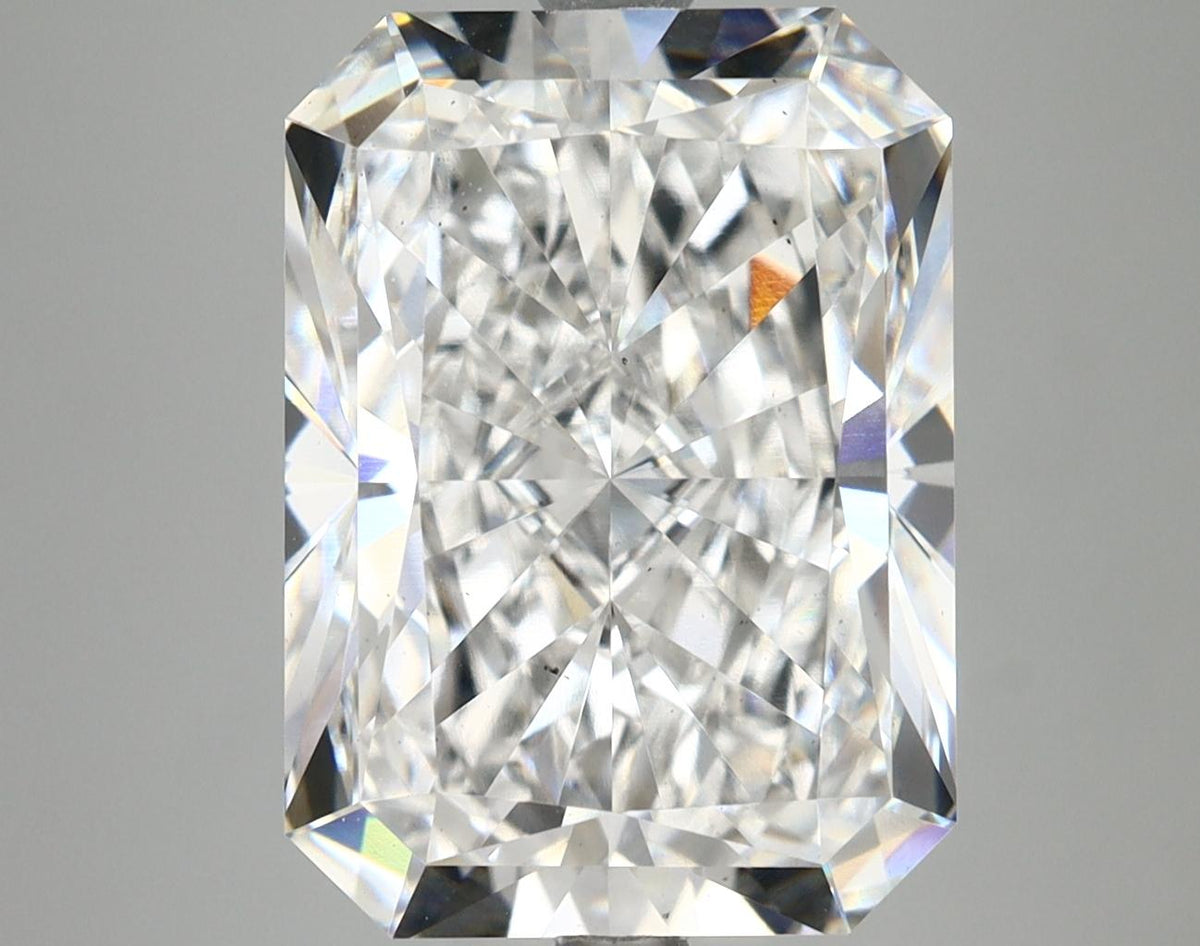 8.02 Carat Radiant Shaped Excellent Cut VS2 IGI Certified Lab Grown Diamond