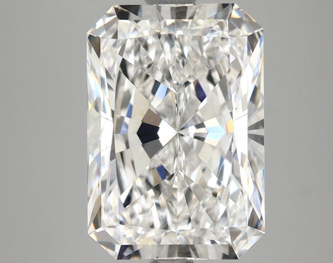 4.18 Carat Radiant Shaped Ideal Cut VVS2 IGI Certified Lab Grown Diamond