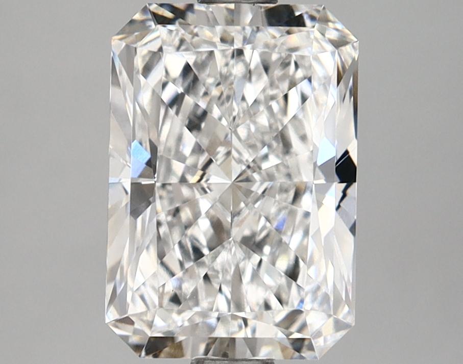 2.5 Carat Radiant Shaped Ideal Cut VVS2 IGI Certified Lab Grown Diamond