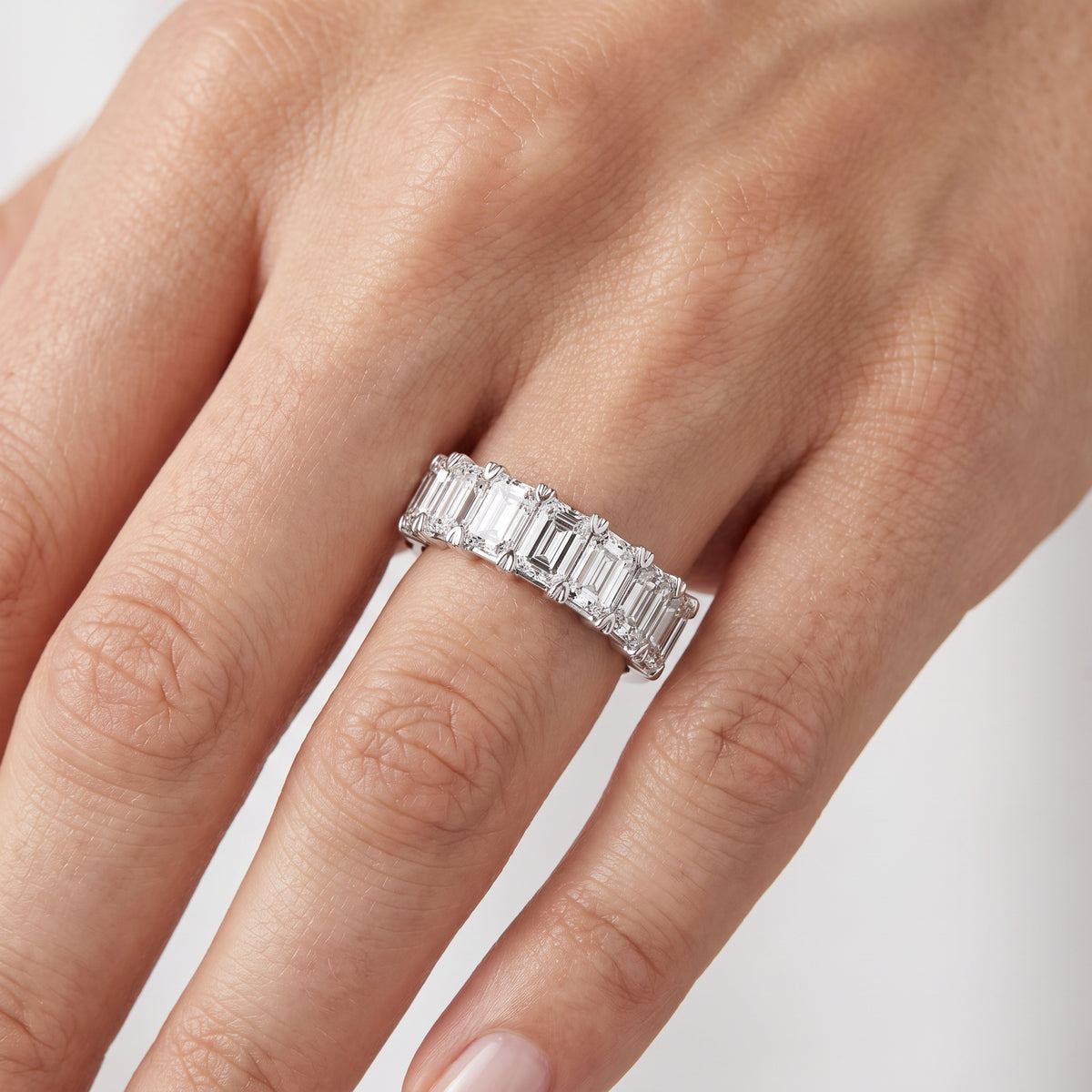 _lifestyle_image@SKU:A1173-LADE0400000DW #metal_silver+origin_lab-grown+quality_g-si