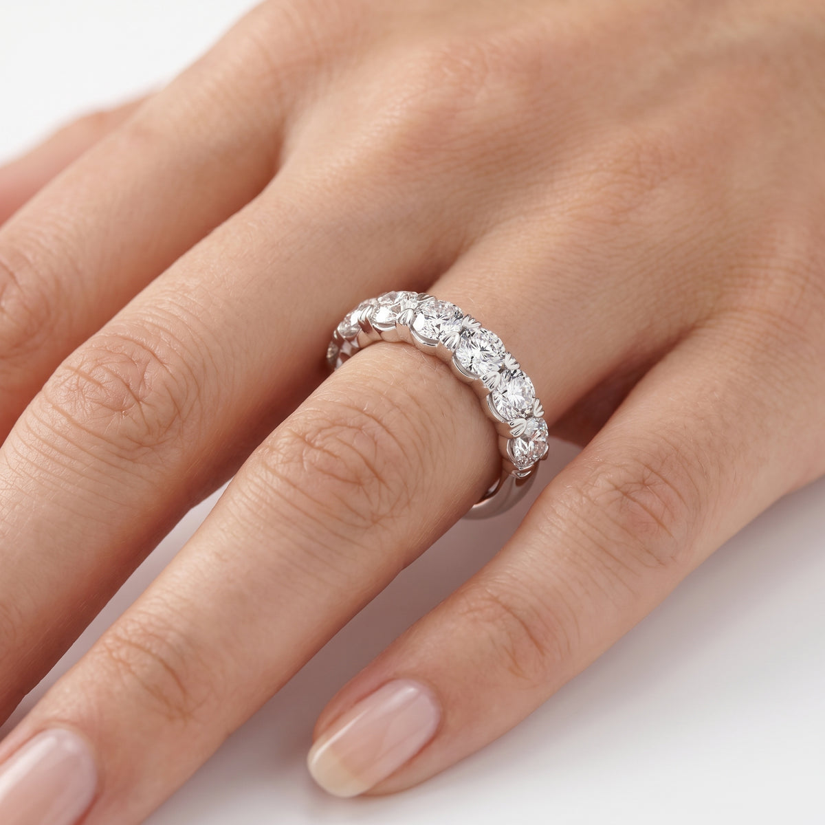_lifestyle_image@SKU:A1173-LADR0400000DW #metal_silver+origin_lab-grown+quality_g-si