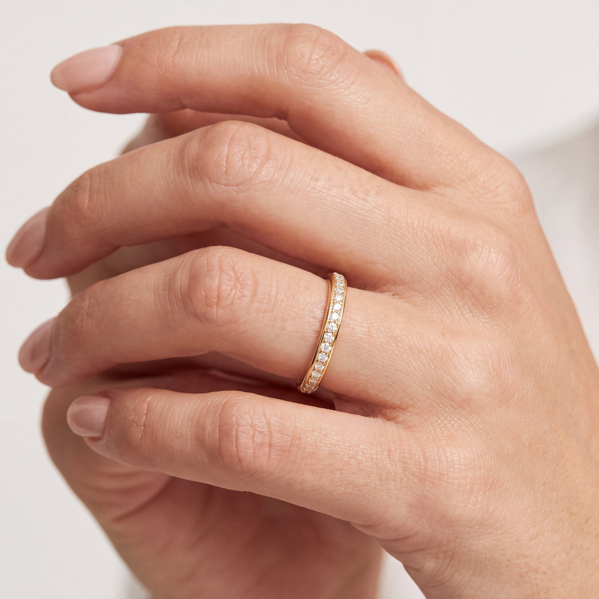 _lifestyle_image@SKU:CL362-W1924LAD0194Y #metal_14k-yellow-gold+origin_lab-grown+quality_g-si