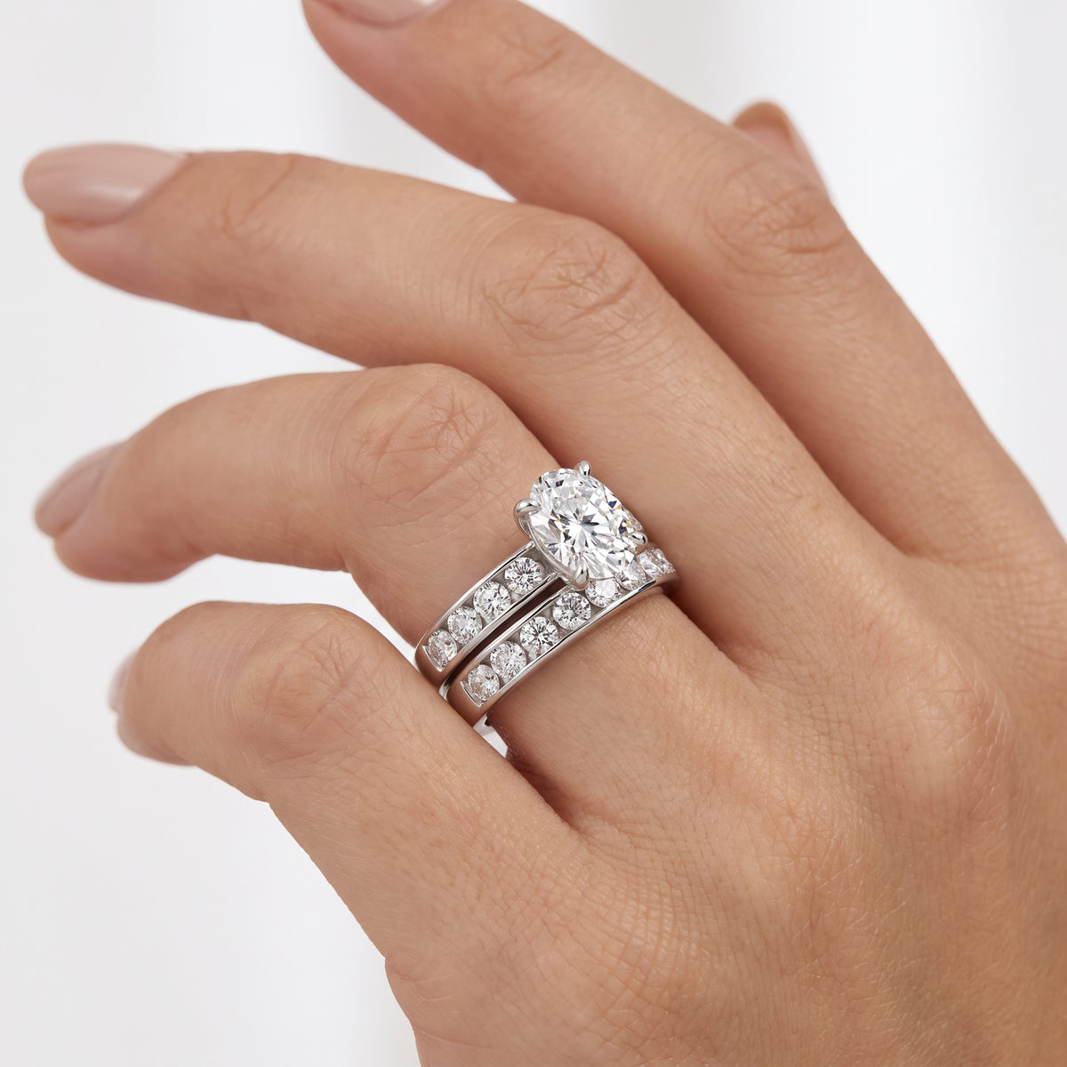 _lifestyle_image@SKU:D9615-LGDO01000004W #metal_14k-white-gold+origin_lab-grown+diamond-quality_ef-vs2++