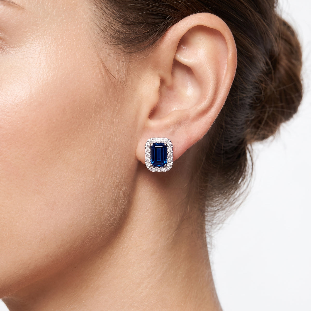 _lifestyle_image@SKU:E2004-BSDE0240000PL #metal_silver+origin_lab-grown