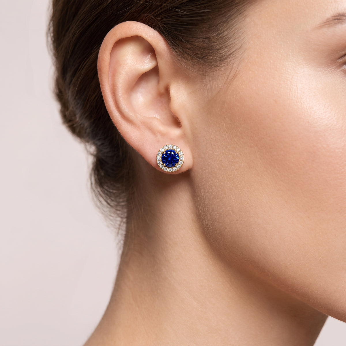 _lifestyle_image@SKU:E2004-BSDR01190004Y #metal_10k-yellow-gold+origin_lab-grown