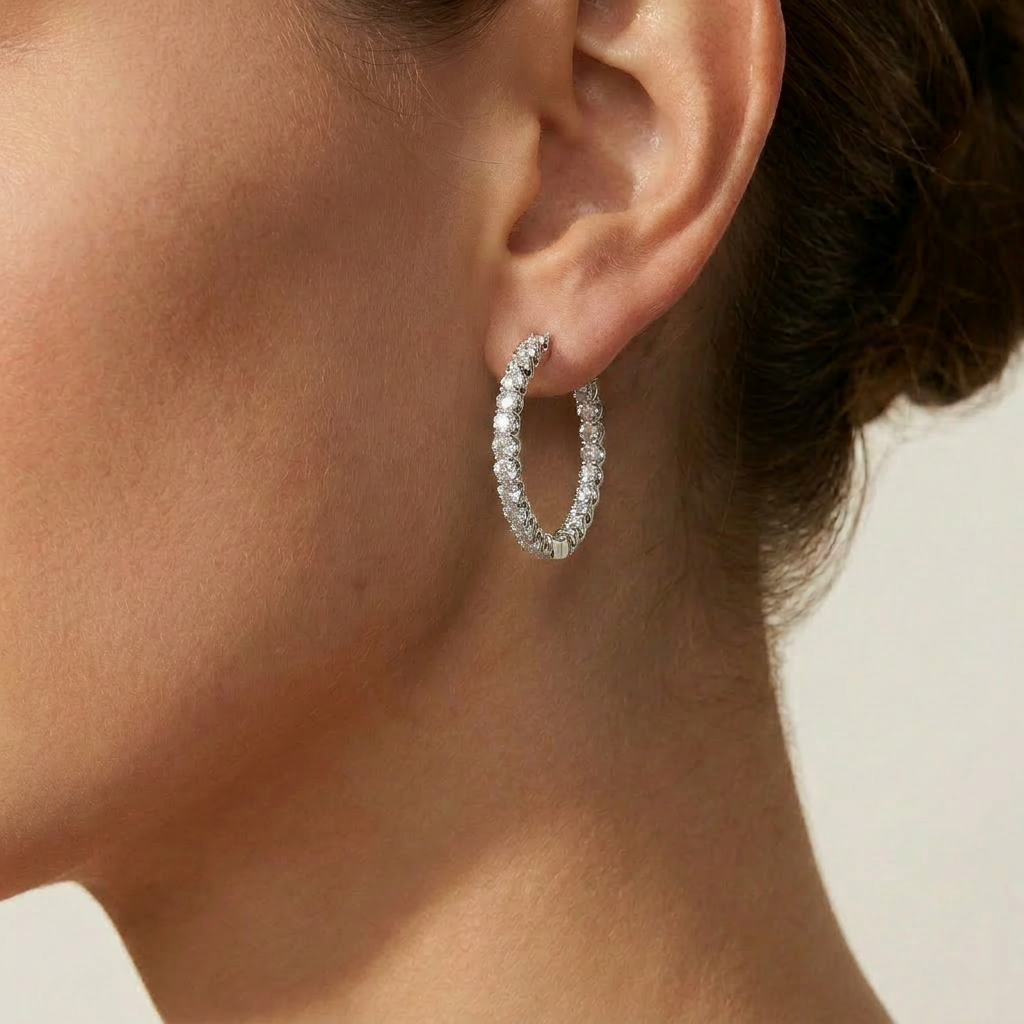 _lifestyle_image@SKU:E5054-LADR0298000DW #metal_silver+origin_lab-grown+quality_g-si