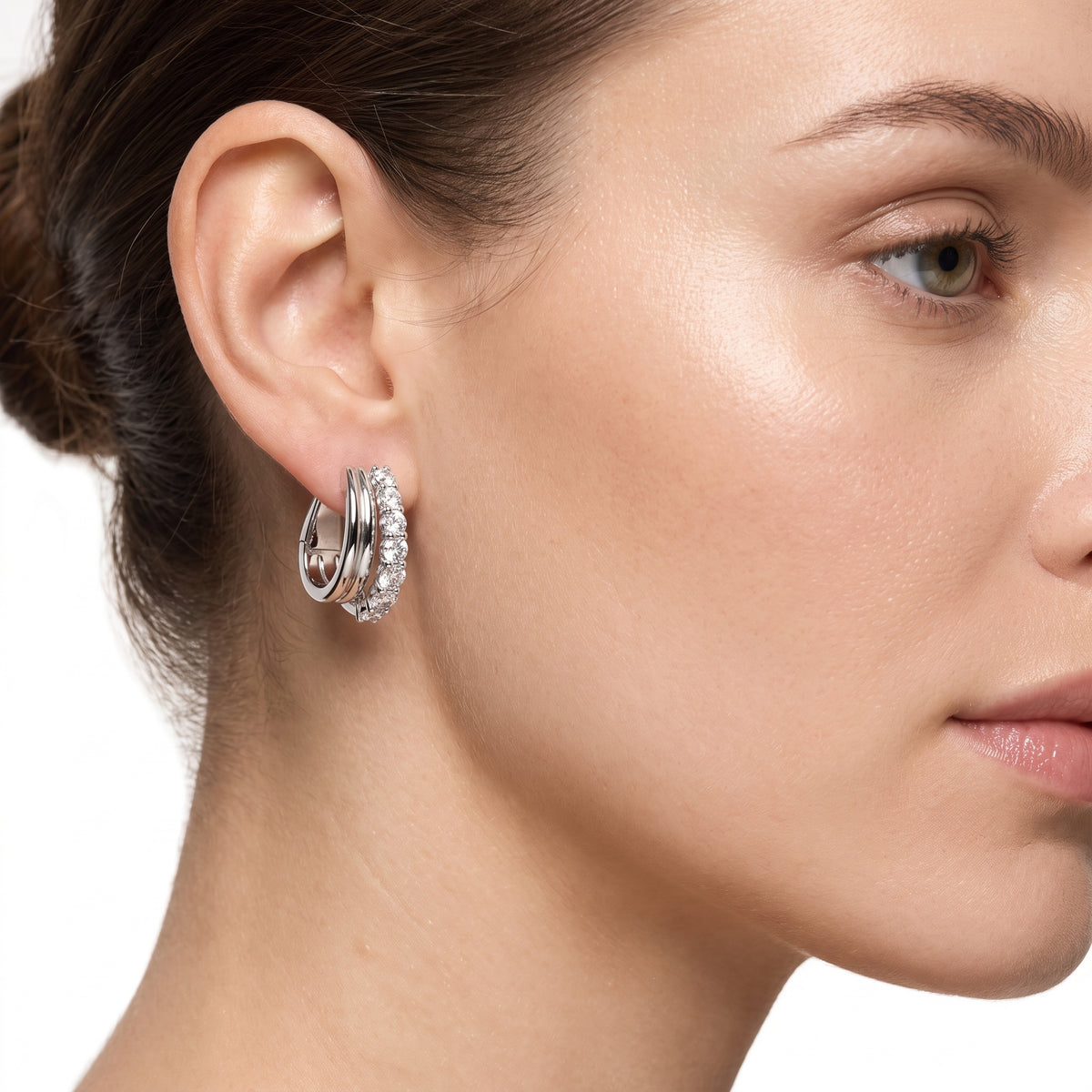 _lifestyle_image@SKU:E6417-LADR0012500DW #metal_silver+origin_lab-grown+quality_g-si