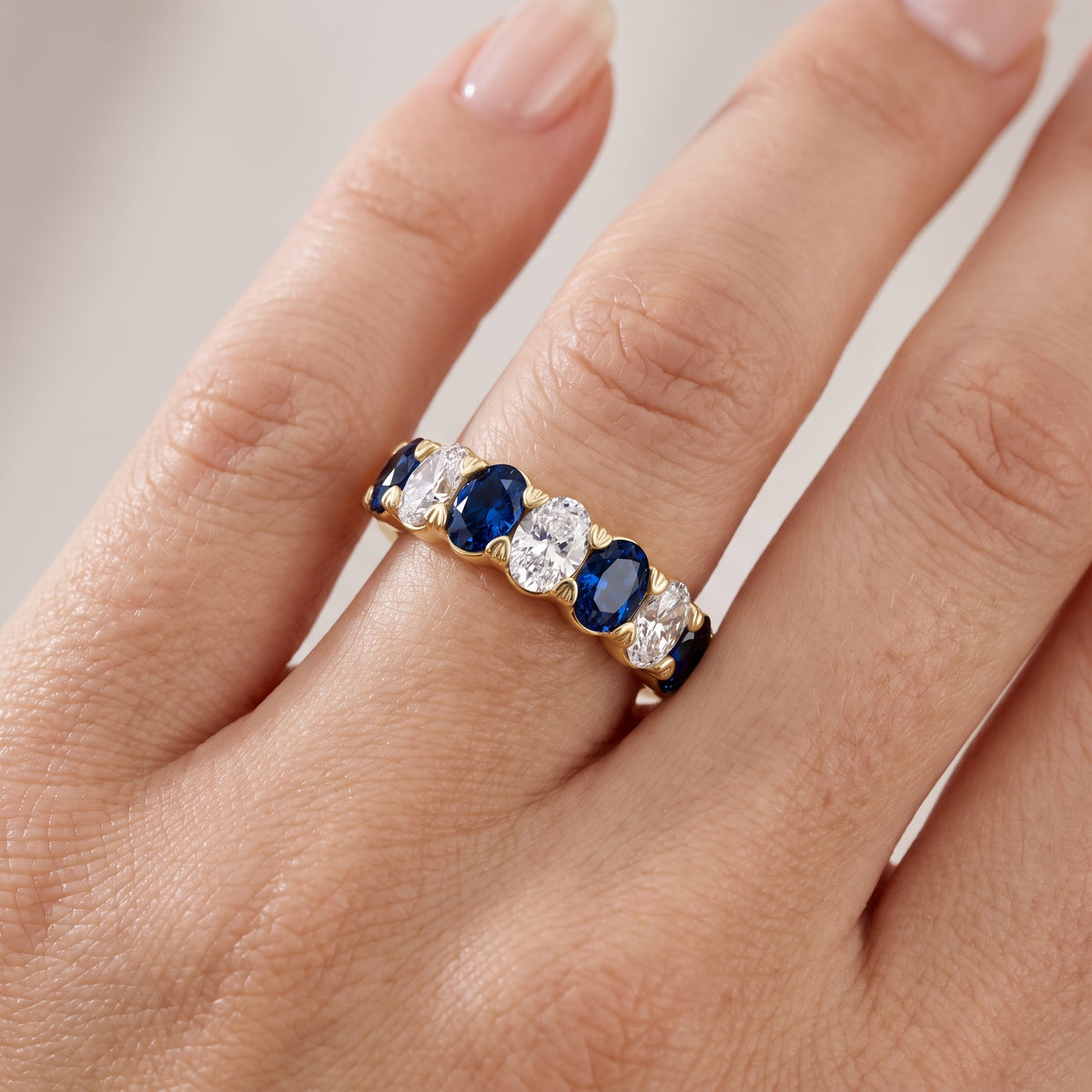 _lifestyle_image@SKU:G1167-NGSO02050004Y #metal_14k-yellow-gold+origin_lab-created