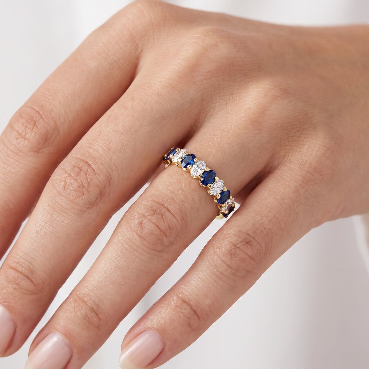 _lifestyle_image@SKU:G3533-NGSO01060004Y #metal_14k-yellow-gold+origin_lab-created