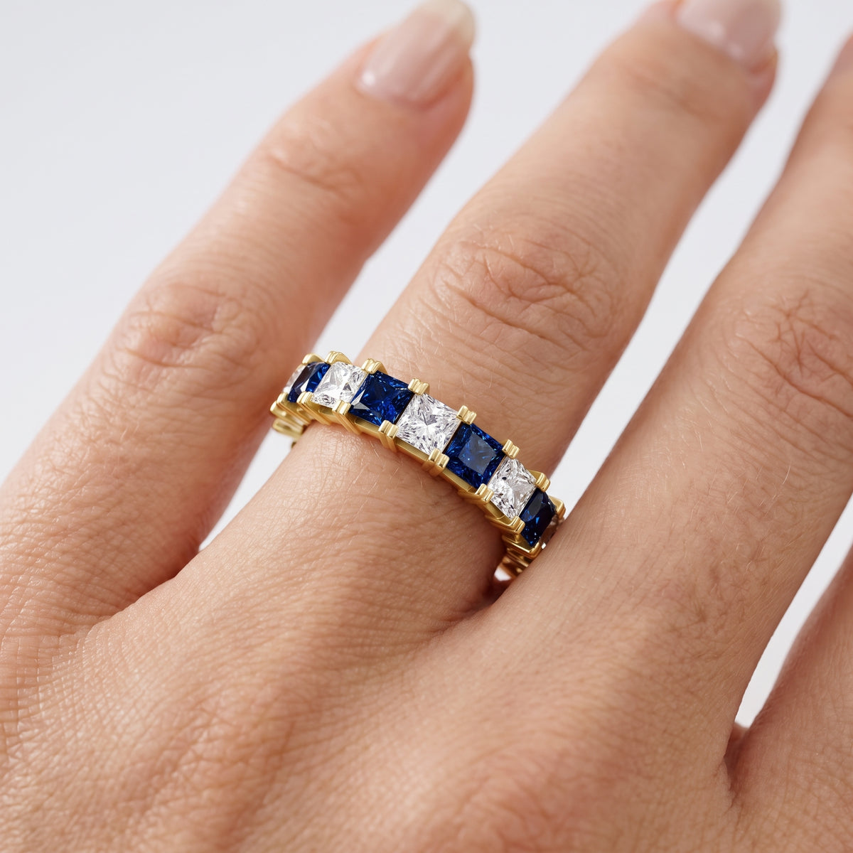 _lifestyle_image@SKU:G3541-NGSP02030004Y #metal_14k-yellow-gold+origin_lab-created
