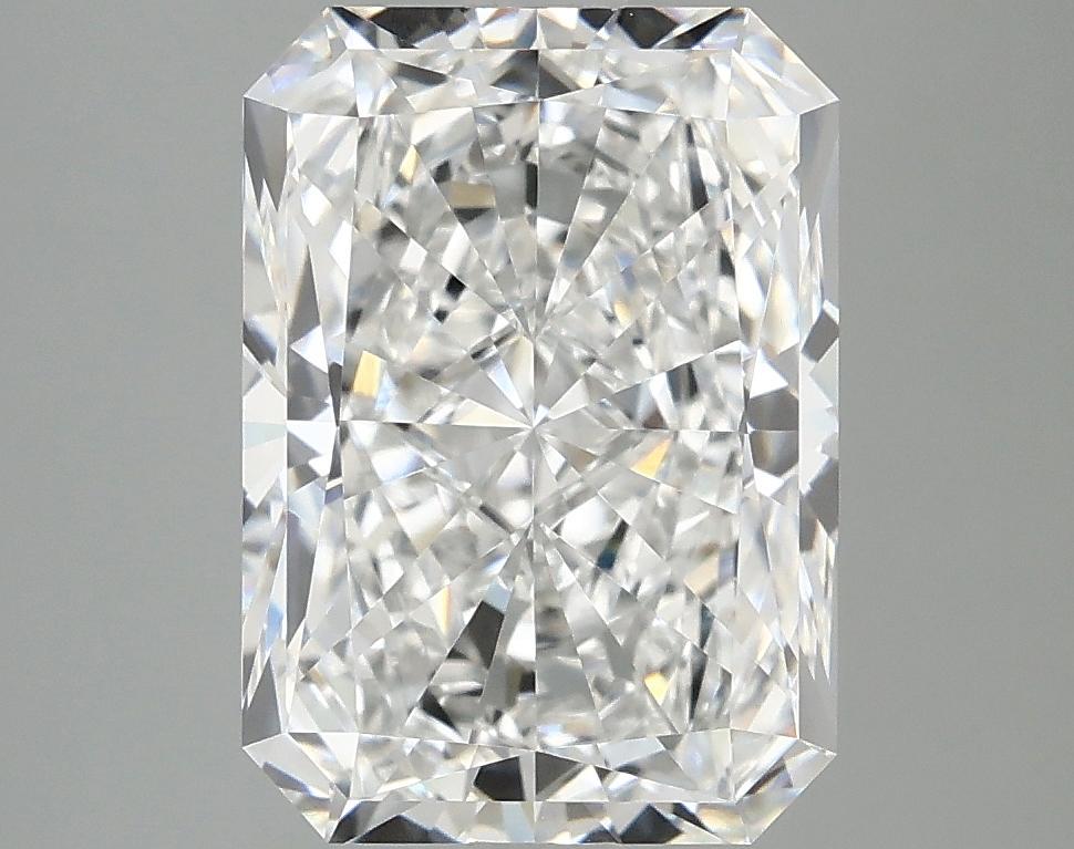 3.95 Carat Radiant Shaped Ideal Cut VVS2 IGI Certified Lab Grown Diamond