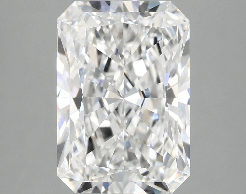 4.19 Carat Radiant Shaped Ideal Cut VVS2 IGI Certified Lab Grown Diamond