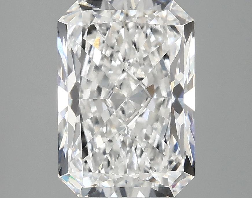 3.03 Carat Radiant Shaped Ideal Cut VVS2 IGI Certified Lab Grown Diamond