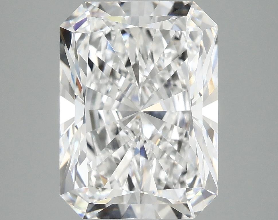 4.17 Carat Radiant Shaped Excellent Cut VVS2 IGI Certified Lab Grown Diamond