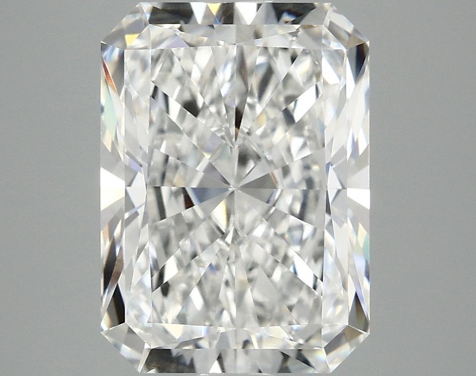 4.11 Carat Radiant Shaped Excellent Cut VVS2 IGI Certified Lab Grown Diamond