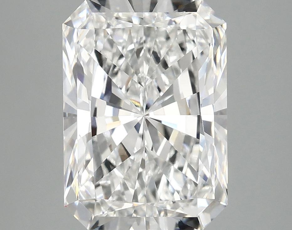 3.93 Carat Radiant Shaped Ideal Cut VVS2 IGI Certified Lab Grown Diamond