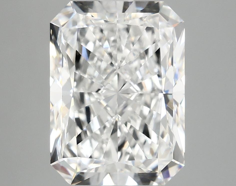 4.09 Carat Radiant Shaped Excellent Cut VS1 IGI Certified Lab Grown Diamond