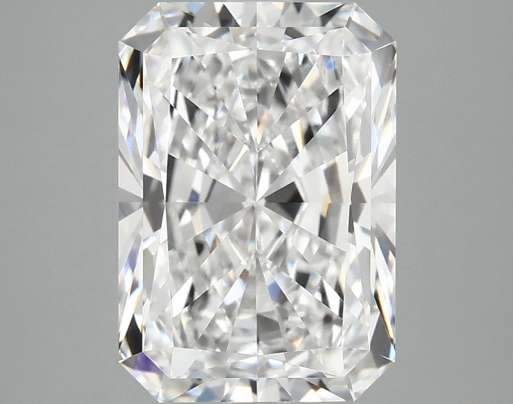 4.19 Carat Radiant Shaped Ideal Cut VVS2 IGI Certified Lab Grown Diamond
