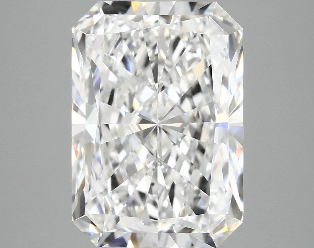 4.15 Carat Radiant Shaped Ideal Cut VVS2 IGI Certified Lab Grown Diamond