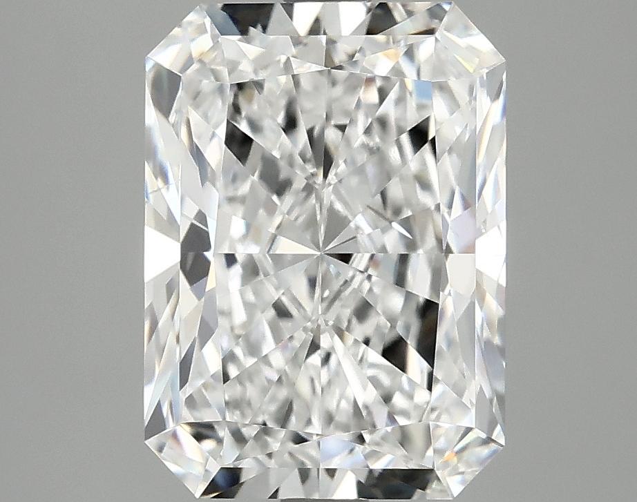 3.86 Carat Radiant Shaped Excellent Cut VS2 IGI Certified Lab Grown Diamond