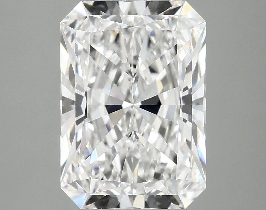 3.1 Carat Radiant Shaped Ideal Cut VVS2 IGI Certified Lab Grown Diamond