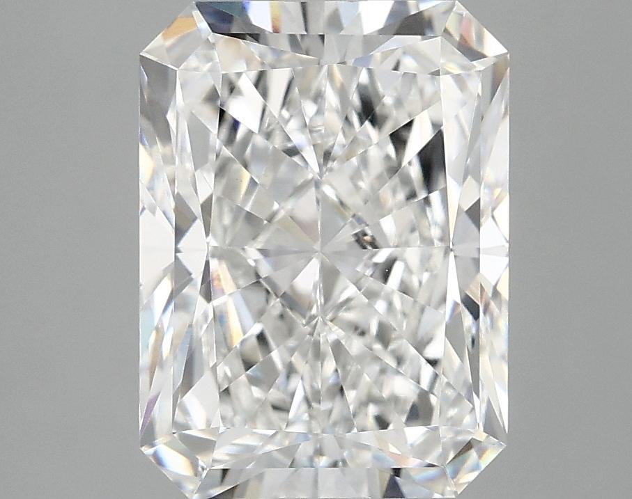 4.04 Carat Radiant Shaped Excellent Cut VVS2 IGI Certified Lab Grown Diamond