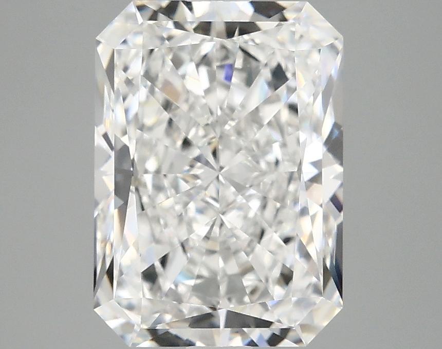3.14 Carat Radiant Shaped Ideal Cut VVS2 IGI Certified Lab Grown Diamond