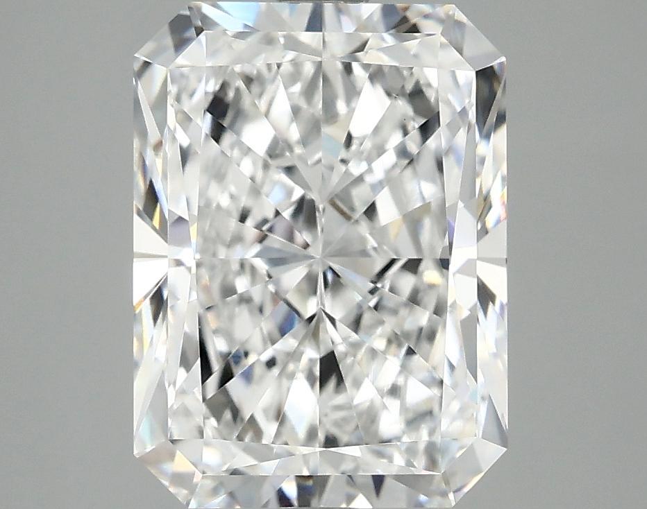 3.79 Carat Radiant Shaped Excellent Cut VS1 IGI Certified Lab Grown Diamond