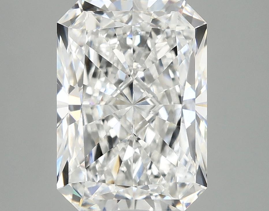 3.91 Carat Radiant Shaped Ideal Cut VVS2 IGI Certified Lab Grown Diamond