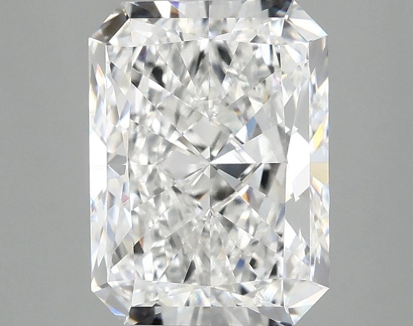 3.0 Carat Radiant Shaped Excellent Cut VVS2 IGI Certified Lab Grown Diamond