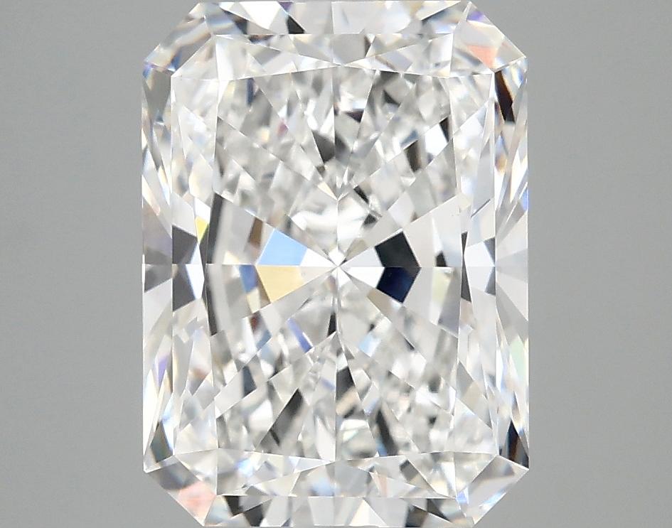 3.98 Carat Radiant Shaped Excellent Cut VS1 IGI Certified Lab Grown Diamond
