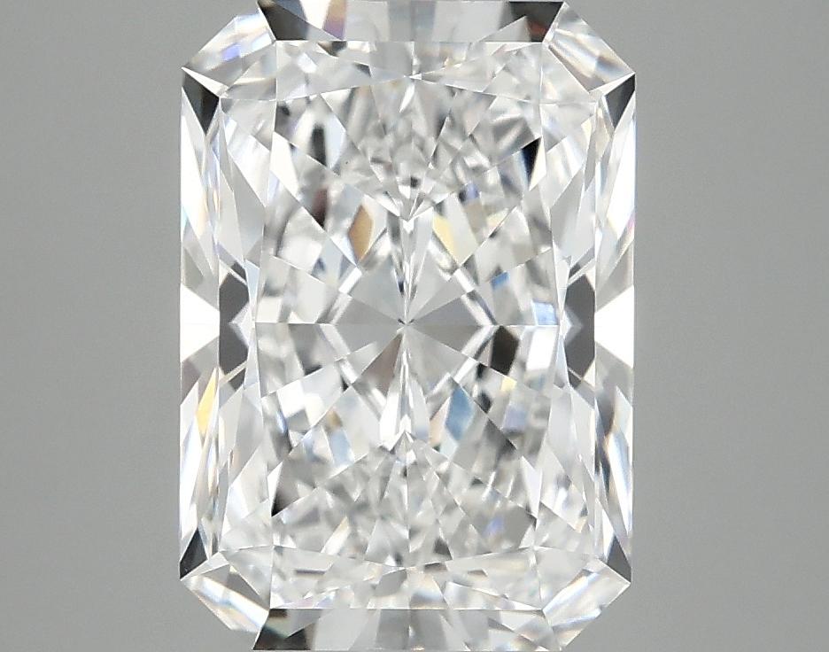 3.88 Carat Radiant Shaped Ideal Cut VVS2 IGI Certified Lab Grown Diamond