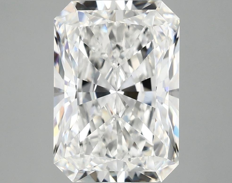 4.17 Carat Radiant Shaped Ideal Cut VVS2 IGI Certified Lab Grown Diamond