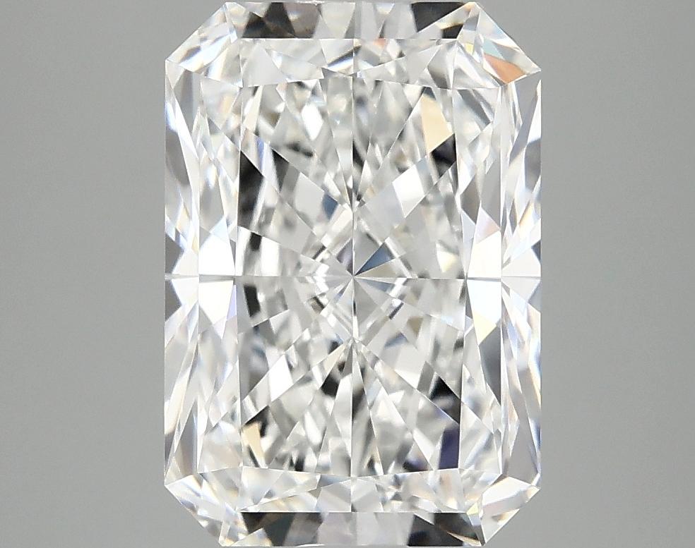 3.9 Carat Radiant Shaped Ideal Cut VVS2 IGI Certified Lab Grown Diamond