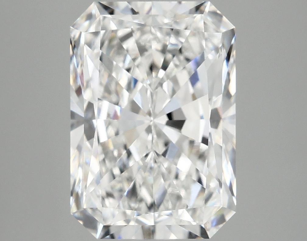4.24 Carat Radiant Shaped Ideal Cut VVS2 IGI Certified Lab Grown Diamond