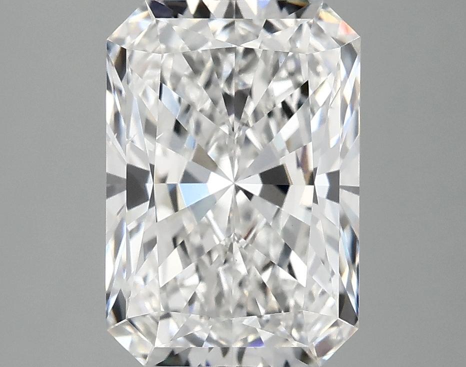 3.59 Carat Radiant Shaped Ideal Cut VS2 IGI Certified Lab Grown Diamond