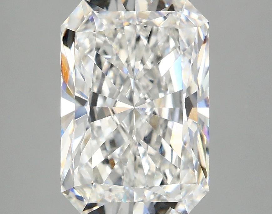 3.07 Carat Radiant Shaped Ideal Cut VVS2 IGI Certified Lab Grown Diamond