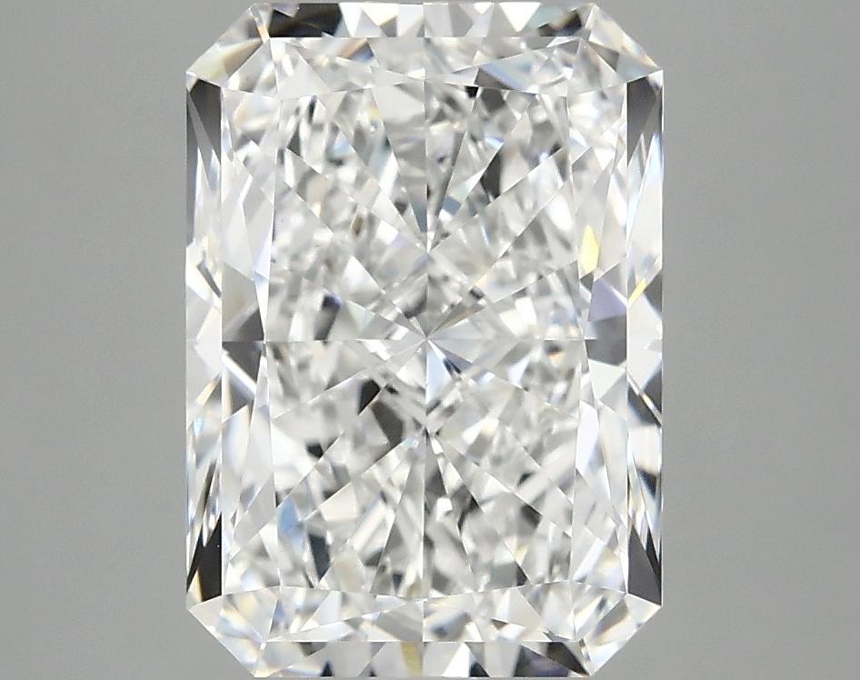 3.92 Carat Radiant Shaped Ideal Cut VVS2 IGI Certified Lab Grown Diamond