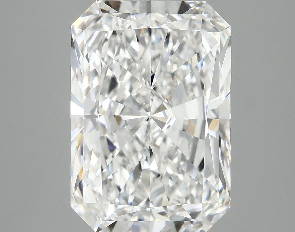 3.87 Carat Radiant Shaped Ideal Cut VVS2 IGI Certified Lab Grown Diamond