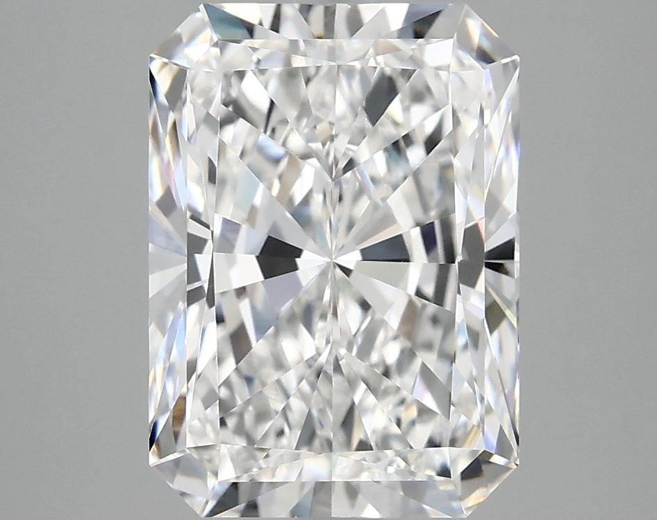 4.04 Carat Radiant Shaped Excellent Cut VVS2 IGI Certified Lab Grown Diamond