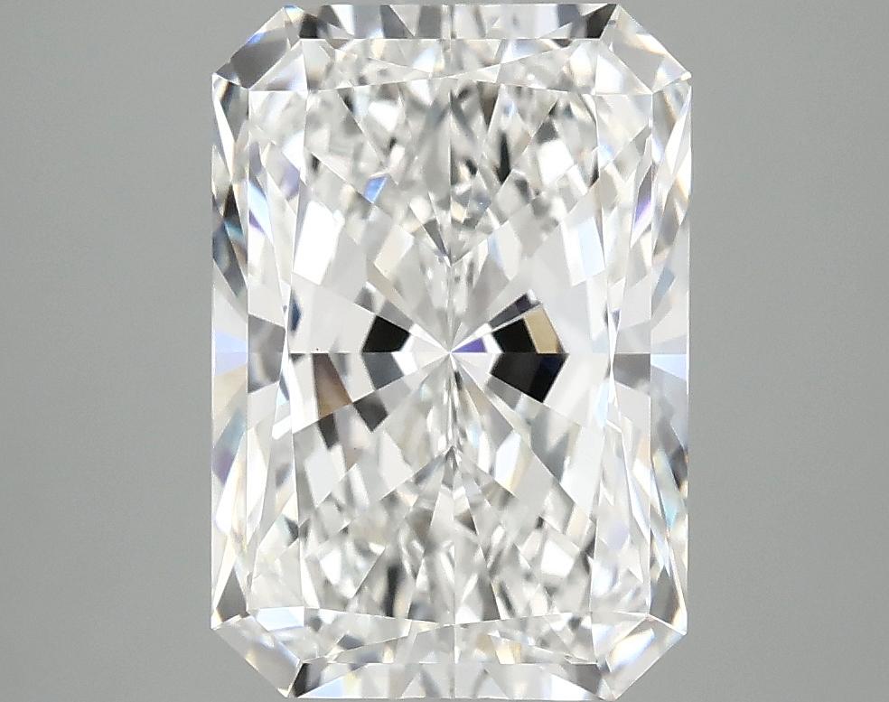 3.95 Carat Radiant Shaped Ideal Cut VVS2 IGI Certified Lab Grown Diamond