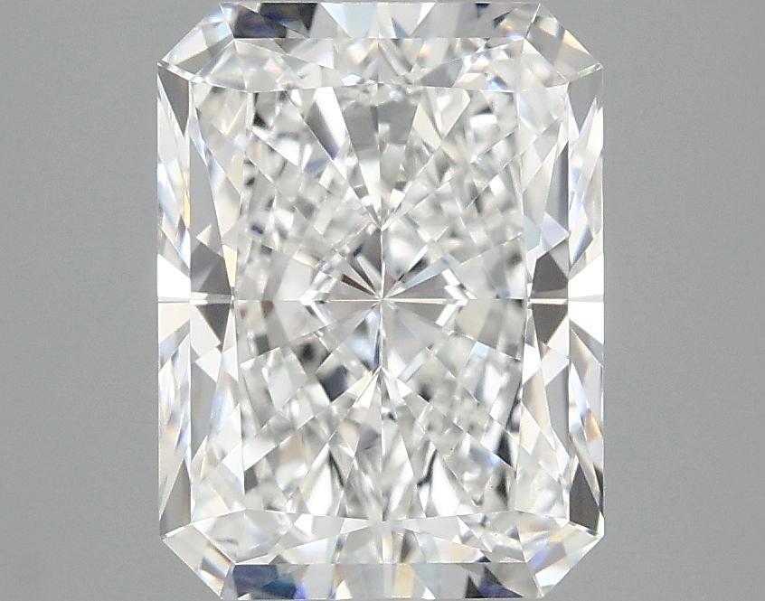 3.09 Carat Radiant Shaped Excellent Cut VVS2 IGI Certified Lab Grown Diamond