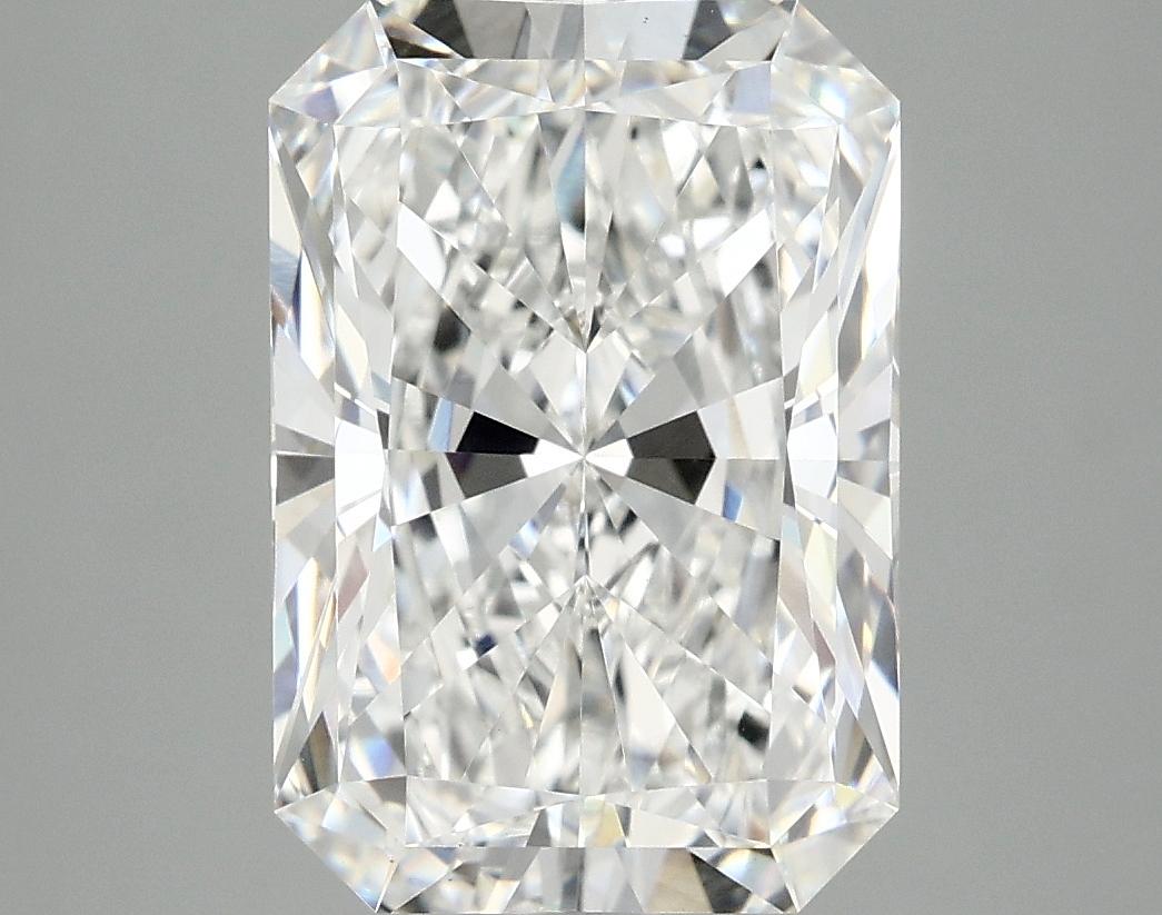 4.07 Carat Radiant Shaped Ideal Cut VS1 IGI Certified Lab Grown Diamond